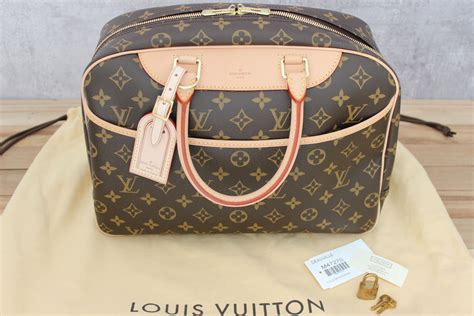 louis vuitton monogram deauville bag.